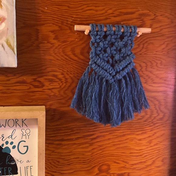 Beautiful Custom made Hand crafted Macrame Hanging wall decor - Picture 6 of 9